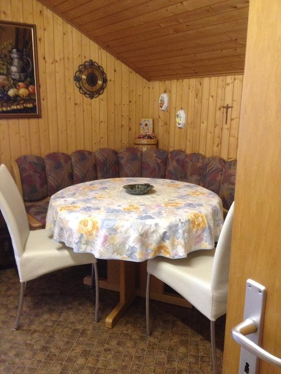 Staldenried Ferienwohnung Room photo